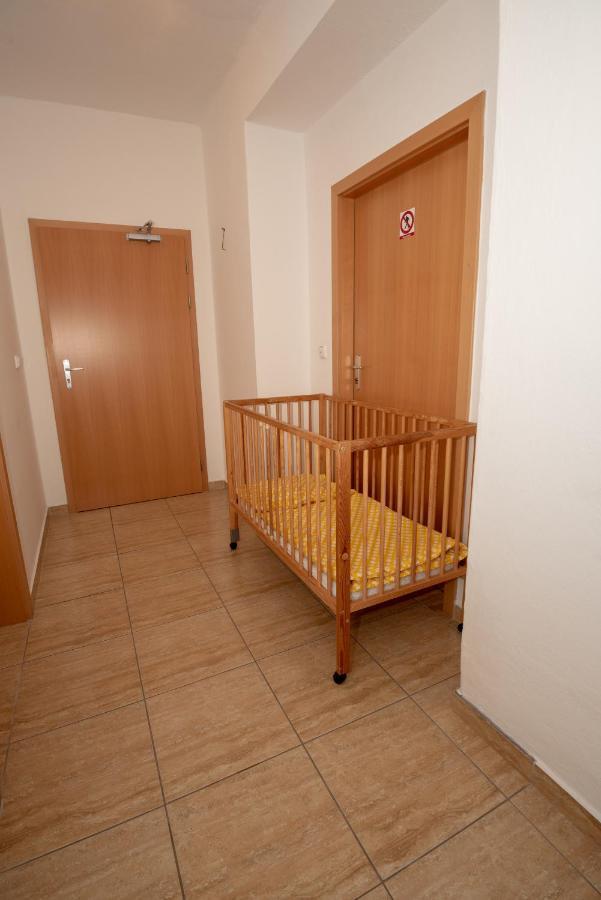 Penzion Maxim Тршебонь Экстерьер фото