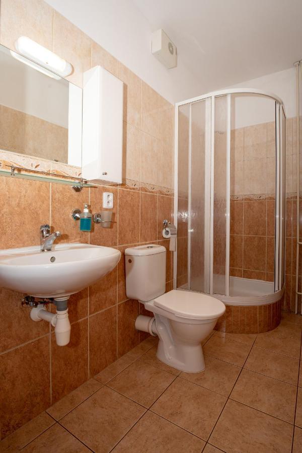 Penzion Maxim Тршебонь Экстерьер фото